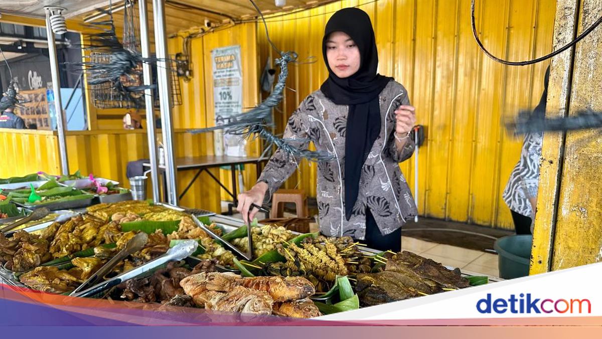 Mandalikaku: Warung Lesehan yang Menghampiri Hati di Setiap Suapan